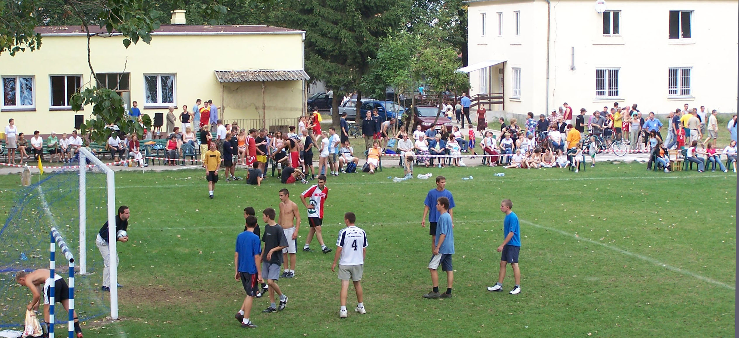 rozgrywki piłkarskie w Radzikowie 
     (591976) bytes.jpg